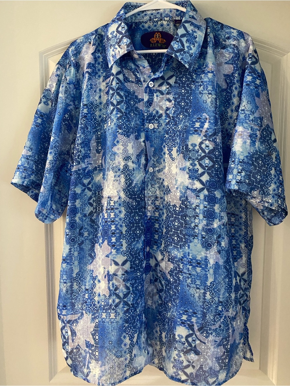 Blue Patterned Short-Sleeve Men’s Shirt